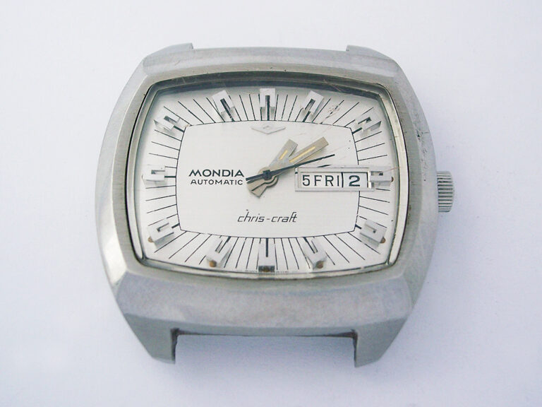 Mondia-Chris-Craft-1