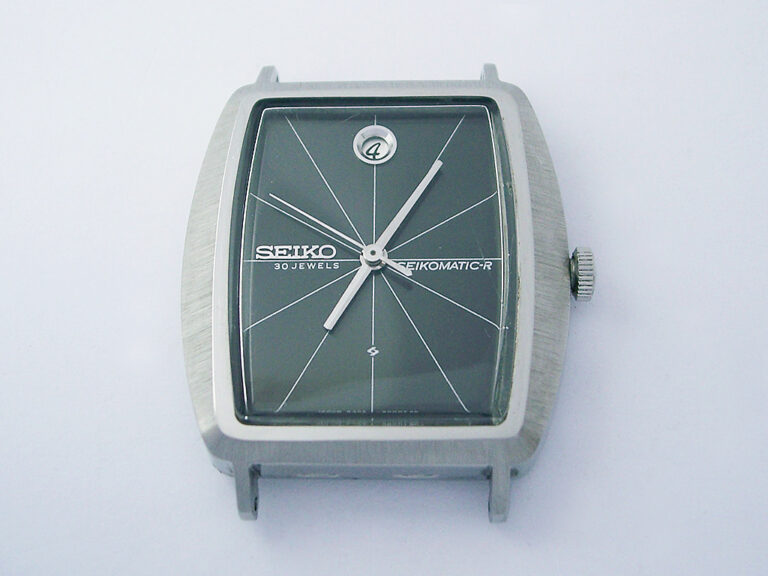 Seiko-8305-5000-1